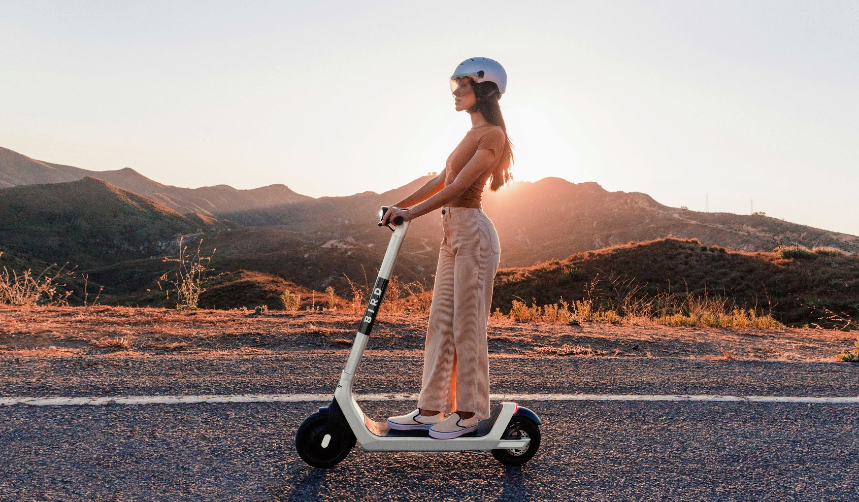 Barre de support pour stationnement pour trottinette électrique